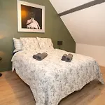 Chez Leon Holiday home